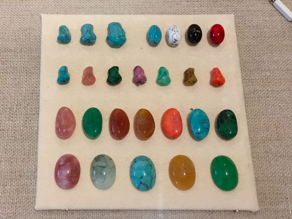 Brangiųjų akmenų imitacijos, Murano muziejaus kolekcija, 1960 metai.